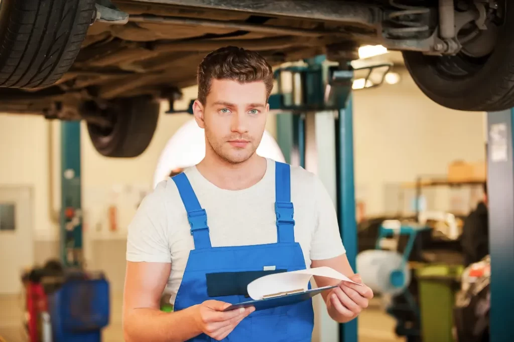 Advantages of Servicing After MOT